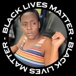 Meet your Posher, Quana